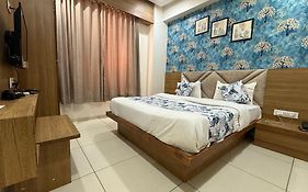 Hotelsuncity Inn